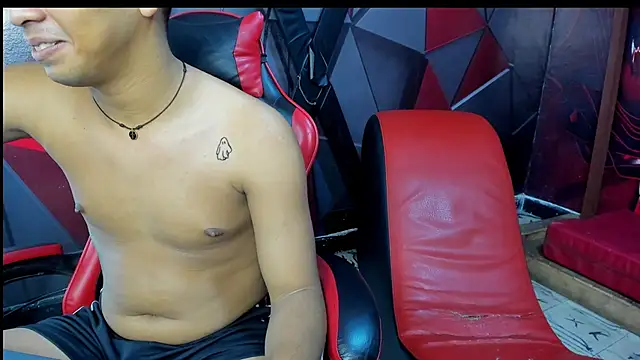 Raphael Latin online show from October 2025 03:58:02 AM