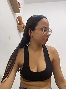 Bab Angel online show from December 2025 07:09:01 PM