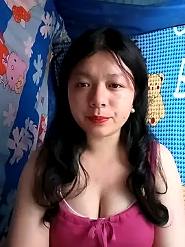 lisa-bae00 online show from February 2026 12:16:01 PM