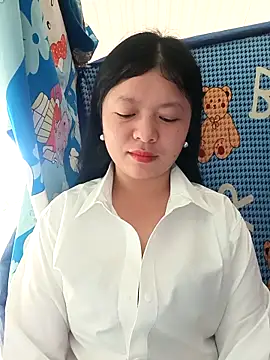 lisa-bae00 online show from April 2026 12:32:01 AM