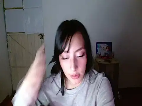 fresita streamer online show from October 2025 05:37:02 AM