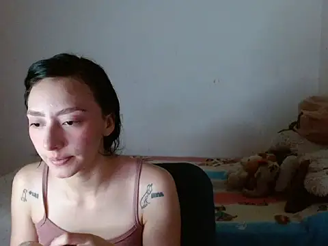 fresita streamer online show from November 2025 02:10:01 PM