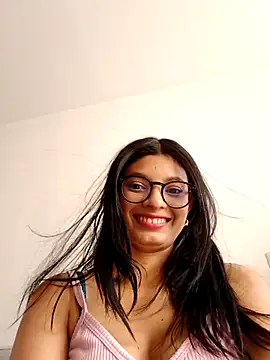 Snapshot of michellx_ chatting on October 2025 08:20:01 PM michellx online show from October 2025 08:20:01 PM