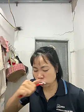 Deer nice online show from November 2025 01:44:02 PM