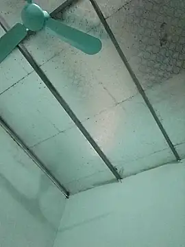 Snapshot of _LAN_ chatting on October 2025 01:35:01 AM LAN online show from October 2025 01:35:01 AM