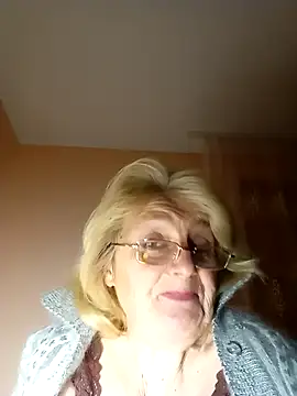 AmyLove353 online show from November 2025 09:24:02 PM