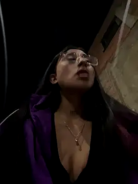 Violeet-Smith online show from October 2025 02:34:01 AM