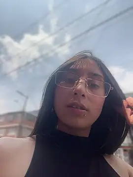 Violeet-Smith online show from March 2026 06:24:02 PM