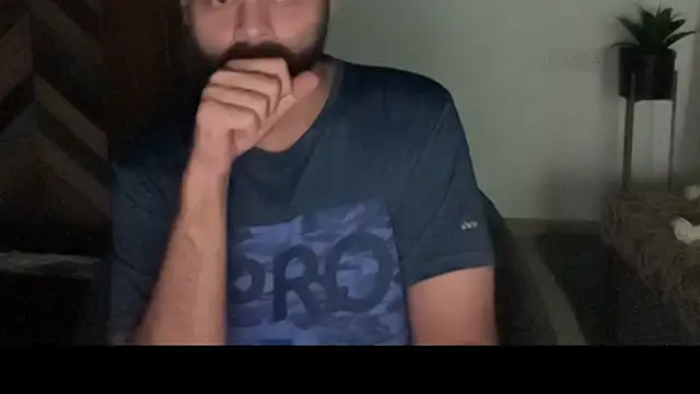 MakeMeAwareAah online show from November 2025 03:25:01 PM