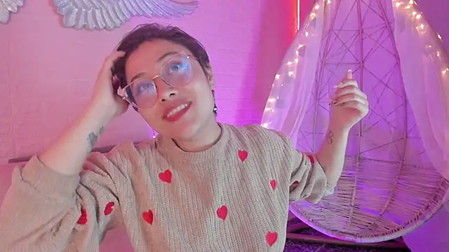 Juliexxxtasy online show from November 2025 11:45:01 AM