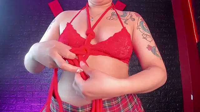 Juliexxxtasy online show from November 2025 11:32:01 AM