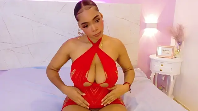 Snapshot of Lorraine_Jackson chatting on November 2025 01:21:02 PM Lorraine Jackson online show from November 2025 01:21:02 PM