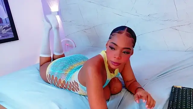 Snapshot of Lorraine_Jackson chatting on November 2025 12:05:02 PM Lorraine Jackson online show from November 2025 12:05:02 PM