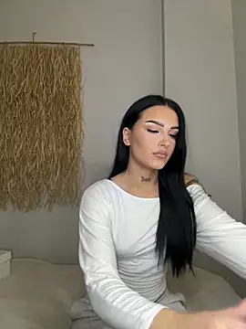 Gabbyys online show from November 2025 08:30:02 PM