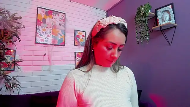 Sofia  Stk online show from November 2025 03:07:01 AM