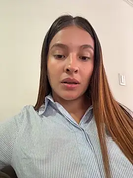 Snapshot of Talia_Bonet chatting on June 2026 03:54:02 PM Talia Bonet online show from June 2026 03:54:02 PM