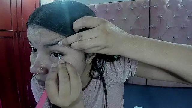 Sara Moon 18 online show from November 2025 10:09:01 PM