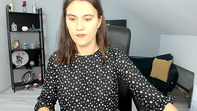 IzzyMonro online show from October 2025 08:30:01 PM