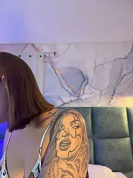 Snapshot of Beella1_ chatting on June 2026 10:40:01 AM Beella1 online show from June 2026 10:40:01 AM