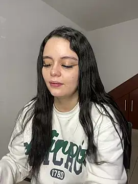 Selena Roa online show from February 2026 03:16:02 PM