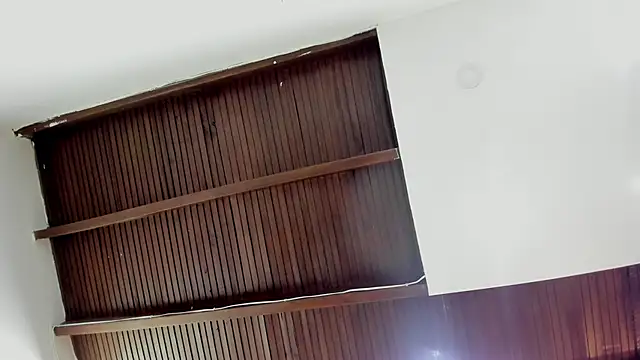 mirandaduboiss online show from April 2026 01:04:02 PM