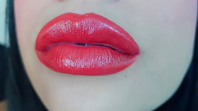 Snapshot of mia_roux1 chatting on February 2026 09:38:01 PM mia roux1 online show from February 2026 09:38:01 PM