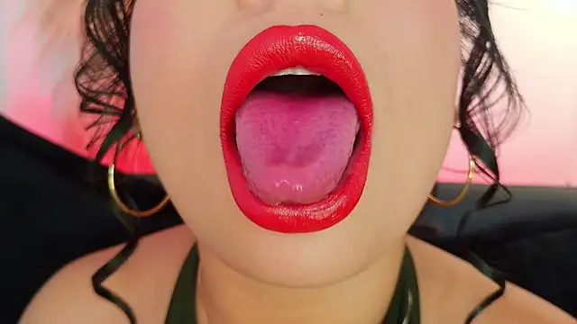 mia roux1 online show from April 2026 09:24:01 PM