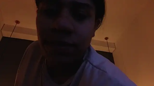 Snapshot of Miss_ambrer_ chatting on June 2026 04:28:01 AM Miss ambrer online show from June 2026 04:28:01 AM