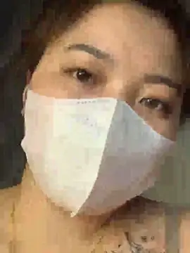 Snapshot of helo-kitty chatting on April 2026 03:12:01 PM helo-kitty online show from April 2026 03:12:01 PM