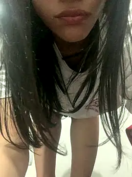 morenaamorr online show from November 2025 12:57:02 AM