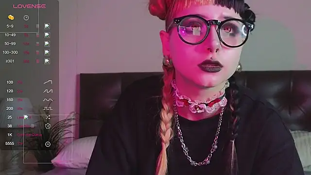  JustCass  online show from November 2025 02:50:01 PM