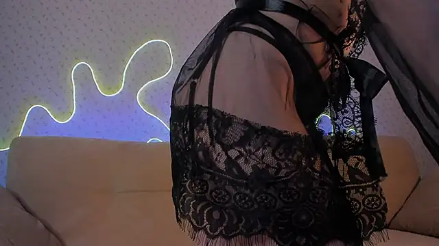 Snapshot of Stephanie_Lopez chatting on November 2025 09:47:01 PM Stephanie Lopez online show from November 2025 09:47:01 PM