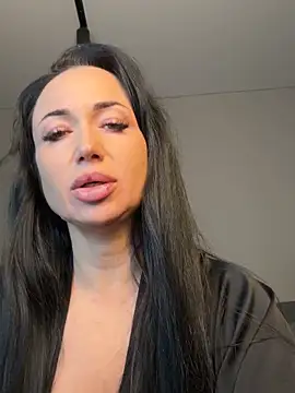 Snapshot of majestic_madam chatting on March 2026 11:21:01 AM majestic madam online show from March 2026 11:21:01 AM