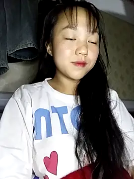 Quynhsumon online show from February 2026 02:44:02 PM