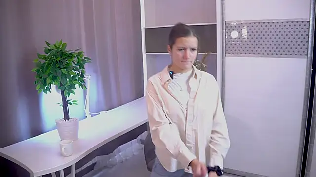 Snapshot of KeshaRachi chatting on October 2025 03:14:01 AM KeshaRachi online show from October 2025 03:14:01 AM