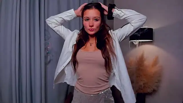 Snapshot of KeshaRachi chatting on November 2025 01:05:01 AM KeshaRachi online show from November 2025 01:05:01 AM