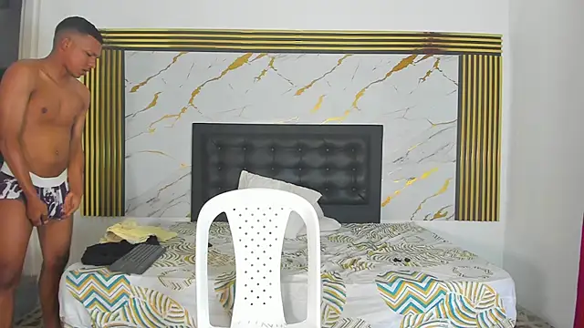 jaydenjhonson online show from November 2025 12:39:02 PM