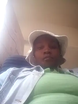 Snapshot of blackbeautyxx92 chatting on November 2025 08:46:01 AM blackbeautyxx92 online show from November 2025 08:46:01 AM