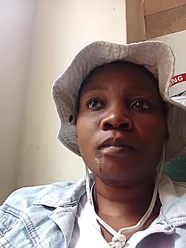 Snapshot of blackbeautyxx92 chatting on November 2025 08:15:02 AM blackbeautyxx92 online show from November 2025 08:15:02 AM