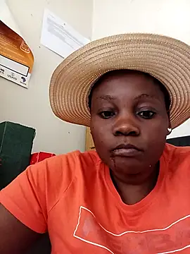 Snapshot of blackbeautyxx92 chatting on November 2025 10:37:02 AM blackbeautyxx92 online show from November 2025 10:37:02 AM