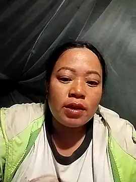 Nadia-a online show from October 2025 07:43:01 PM