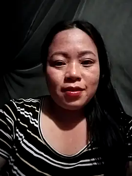 Nadia-a online show from October 2025 01:13:01 PM