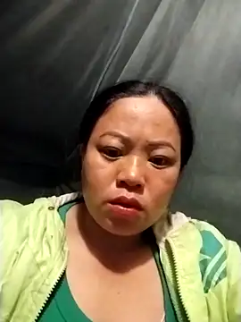 Nadia-a online show from November 2025 05:48:02 PM