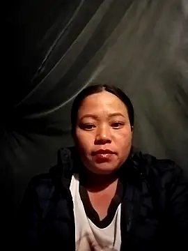 Nadia-a online show from November 2025 01:34:02 PM