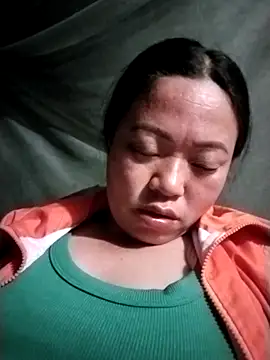 Nadia-a online show from November 2025 03:06:02 PM