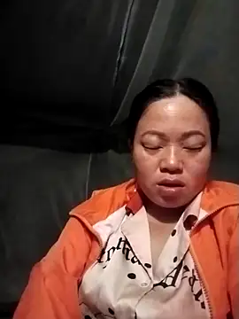 Nadia-a online show from November 2025 06:14:01 PM