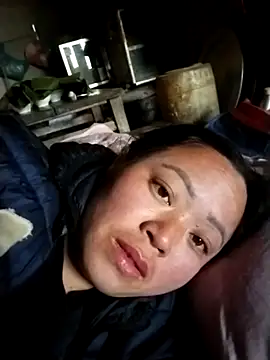 Nadia-a online show from November 2025 06:50:01 AM