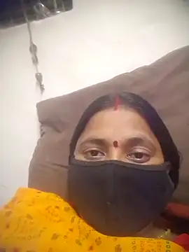 Snapshot of QRESABABY chatting on October 2025 02:18:02 PM QRESABABY online show from October 2025 02:18:02 PM