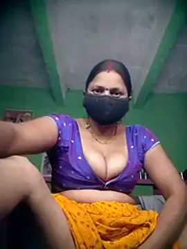 Snapshot of QRESABABY chatting on November 2025 02:05:02 PM QRESABABY online show from November 2025 02:05:02 PM