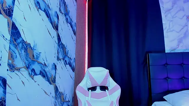 Scarlet DLuce online show from February 2026 08:58:02 AM